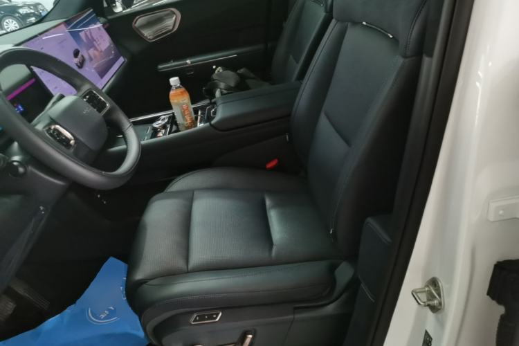Used Lynk & Co 900 2025 2.0T Ultra Left Front Seat