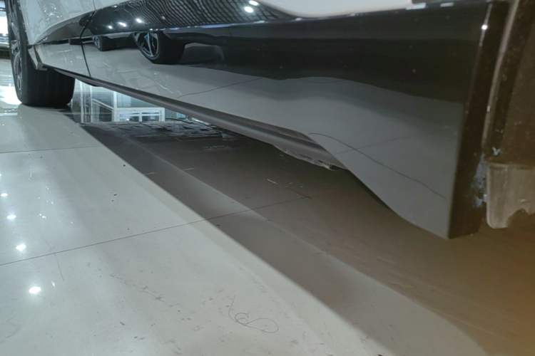 Used Lynk & Co 900 2025 2.0T Ultra Left Side Sill