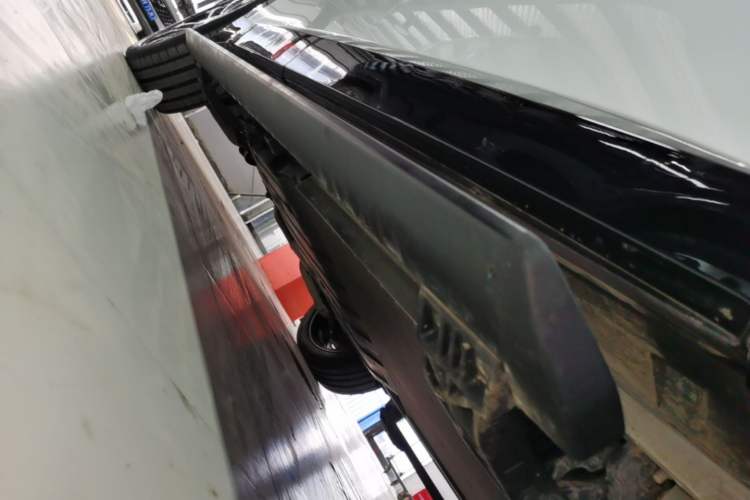Used Lynk & Co 900 2025 2.0T Ultra Right Side Sill