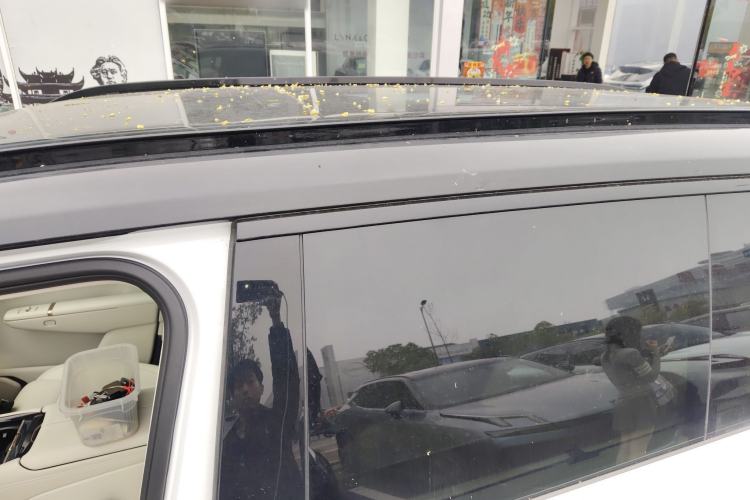 Used Lynk & Co 900 2025 2.0T Ultra Roof