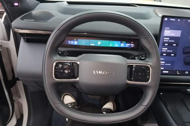 Used Lynk & Co 900 2025 1.5T Ultra Steering Wheel