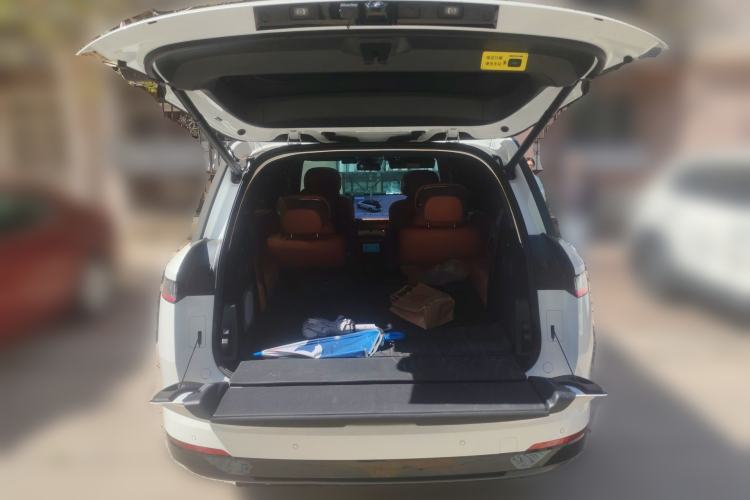 Used Lynk & Co 900 2025 2.0T Ultra Trunk
