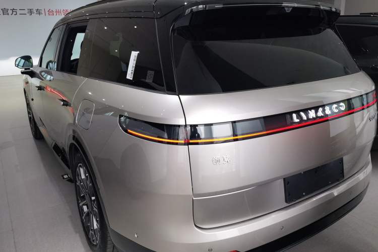 Used Lynk & Co 900 2025 2.0T Ultra Exterior 3