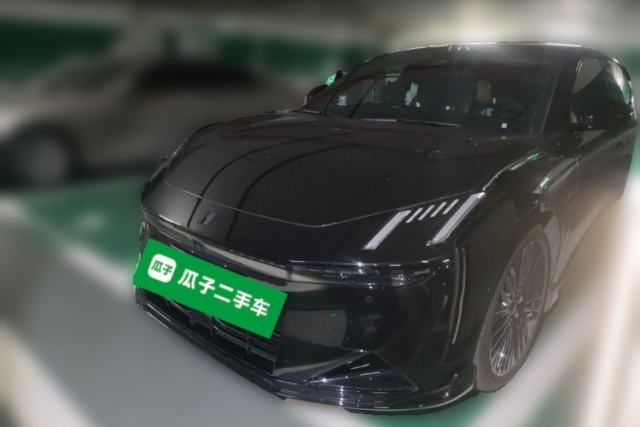 Used Lynk & Co 10 EM-P 2025 Model 240 All-Wheel Drive Ultra—Sport Edition