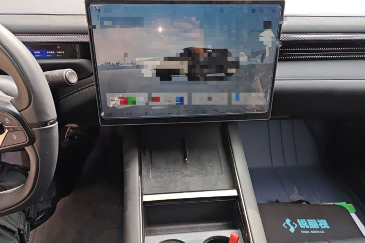 Used Lynk & Co 10 EM-P 2025 Model 240 Four-Wheel Drive Ultra Audio And AC Panel