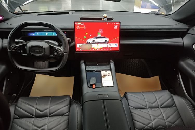 Used Lynk & Co 10 EM-P 2025 Model 120 Four-Wheel Drive Ultra Center Console