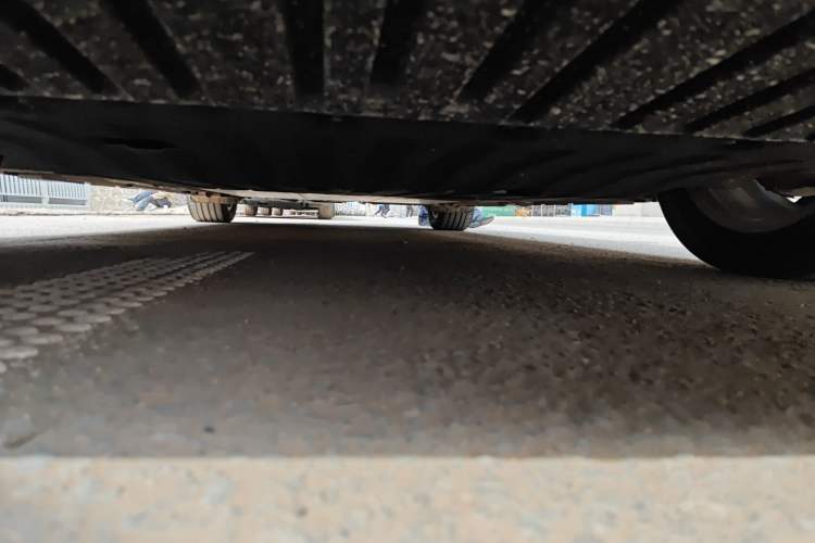 Used Lynk & Co 10 EM-P 2025 Model 240 Four-Wheel Drive Ultra Chassis Front