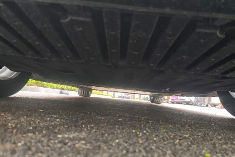 Used Lynk & Co 10 EM-P 2025 Model 240 Four-Wheel Drive Ultra Chassis Front