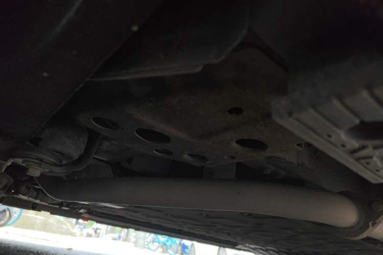 Used Lynk & Co 10 EM-P 2025 Model 120 Four-Wheel Drive Ultra Chassis Front Left