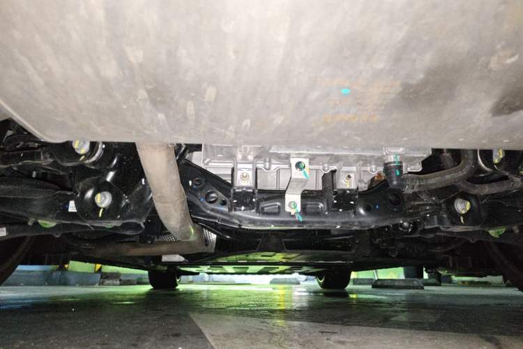 Used Lynk & Co 10 EM-P 2025 Model 240 Four-Wheel Drive Ultra Chassis Rear