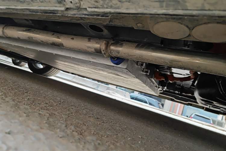 Used Lynk & Co 10 EM-P 2025 Model 240 Four-Wheel Drive Ultra Chassis Rear Left