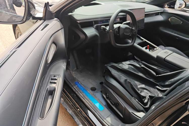 Used Lynk & Co 10 EM-P 2025 Model 240 Four-Wheel Drive Ultra Driver Seat