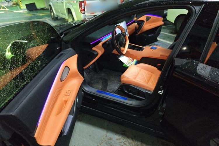 Used Lynk & Co 10 EM-P 2025 Model 240 Four-Wheel Drive Ultra Driver Seat
