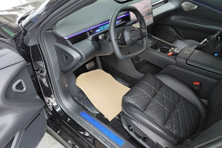 Used Lynk & Co 10 EM-P 2025 Model 240 Four-Wheel Drive Ultra Driver Seat