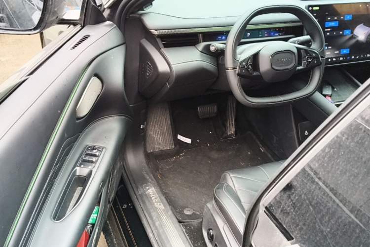 Used Lynk & Co 10 EM-P 2025 Model 120 Four-Wheel Drive Ultra Driver Seat