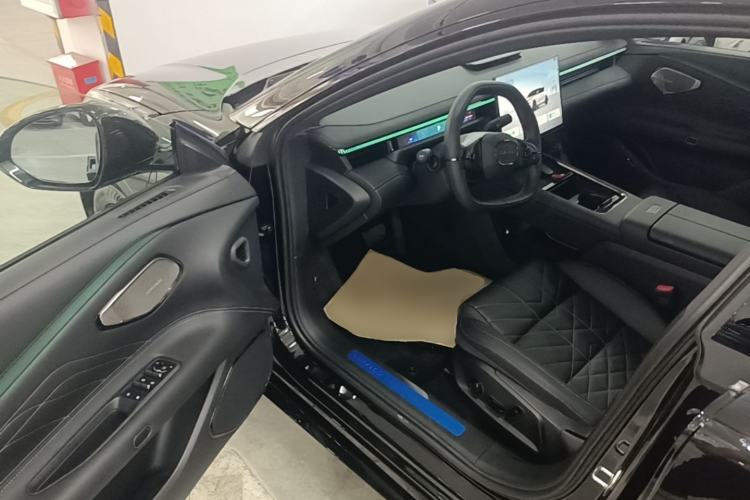 Used Lynk & Co 10 EM-P 2025 Facelifted Model 120 All-Wheel Drive Ultra Driver Seat