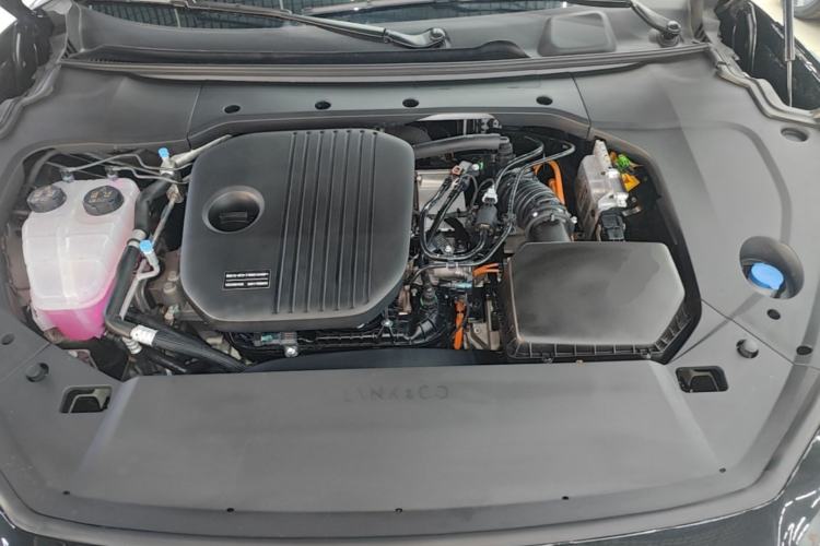 Used Lynk & Co 10 EM-P 2025 Facelifted Model 240 All-Wheel Drive Ultra Engine Bay