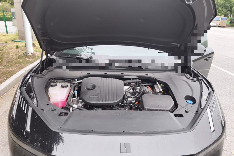 Used Lynk & Co 10 EM-P 2025 Model 120 Four-Wheel Drive Ultra Engine Bay