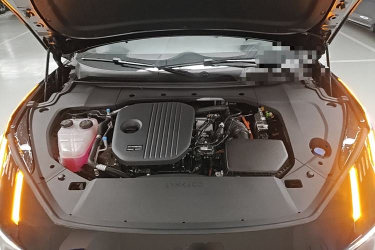 Used Lynk & Co 10 EM-P 2025 Model 120 Four-Wheel Drive Ultra Engine Bay