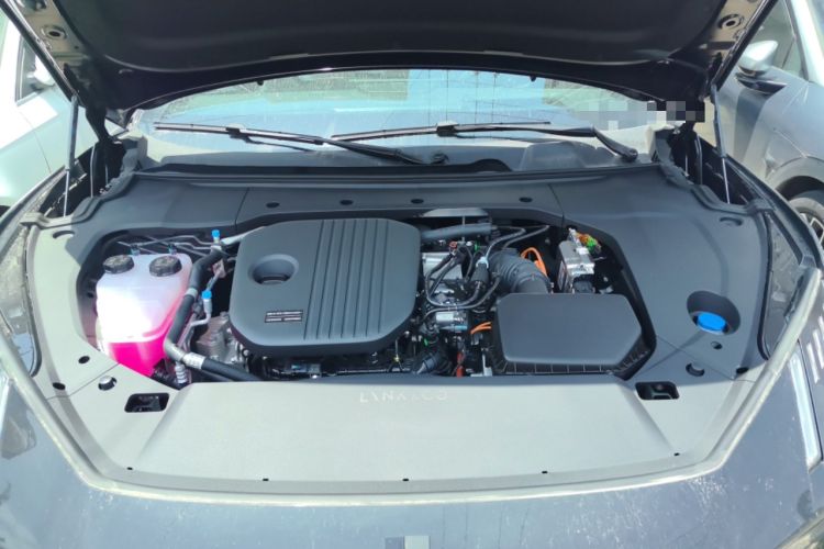 Used Lynk & Co 10 EM-P 2025 Facelifted Model 240 All-Wheel Drive Ultra Engine Bay