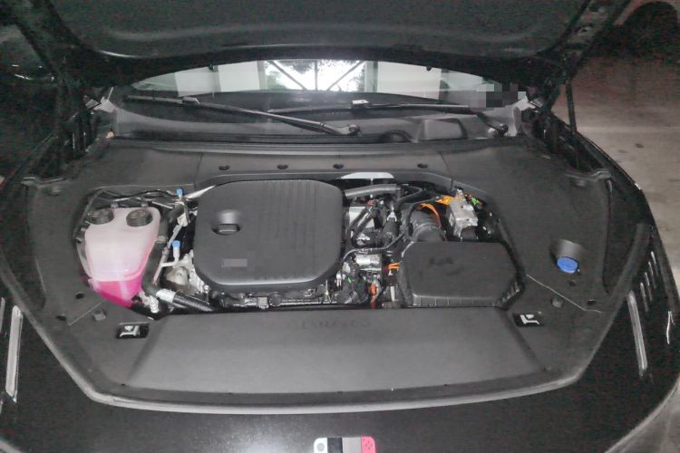 Used Lynk & Co 10 EM-P 2025 Model 240 All-Wheel Drive Ultra—Sport Edition Engine Bay