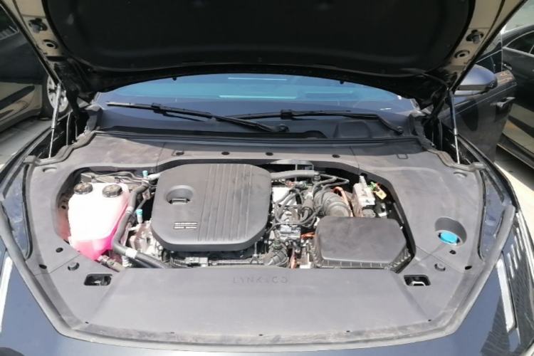 Used Lynk & Co 10 EM-P 2025 Model 120 Four-Wheel Drive Ultra Engine Bay