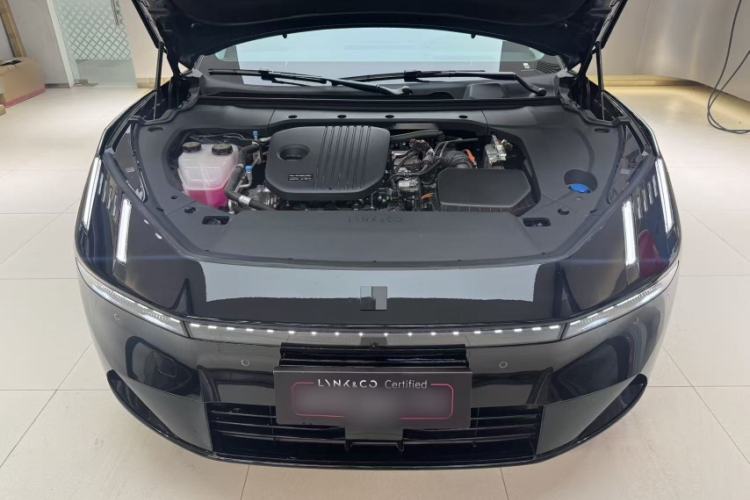 Used Lynk & Co 10 EM-P 2025 Model 120 Four-Wheel Drive Ultra Engine Bay
