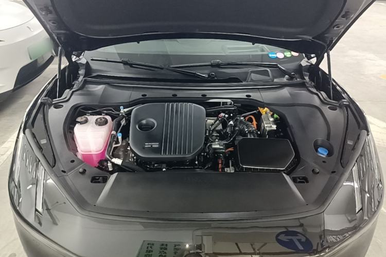 Used Lynk & Co 10 EM-P 2025 Facelifted Model 120 All-Wheel Drive Ultra Engine Bay