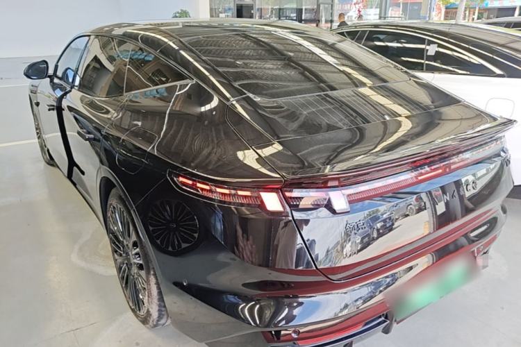 Used Lynk & Co 10 EM-P 2025 Model 240 All-Wheel Drive Ultra—Sport Edition Exterior 2