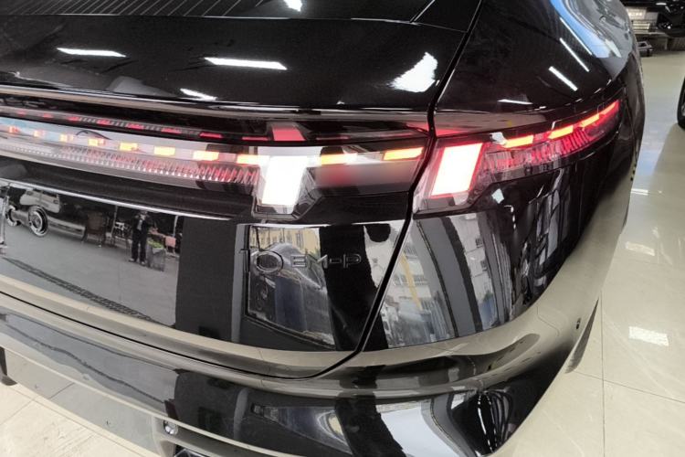 Used Lynk & Co 10 EM-P 2025 Model 120 Four-Wheel Drive Ultra Exterior 3
