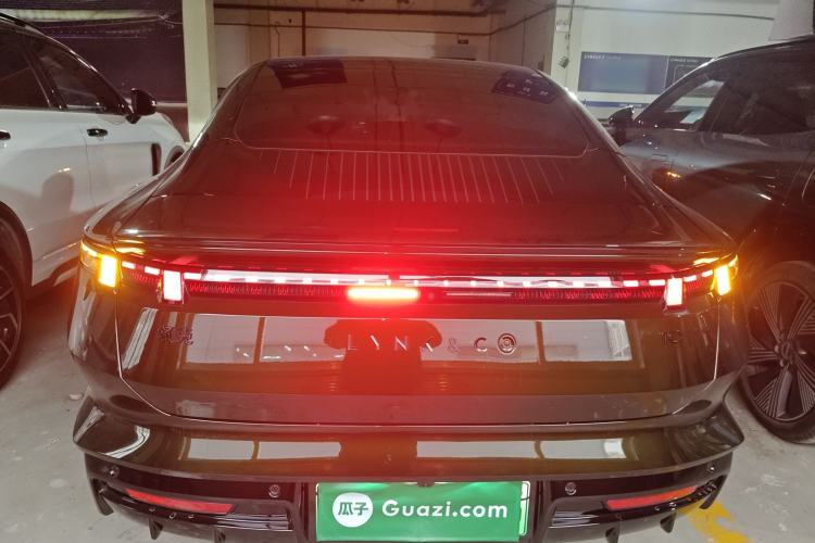 Used Lynk & Co 10 EM-P 2025 Model 240 All-Wheel Drive Ultra—Sport Edition Exterior 4
