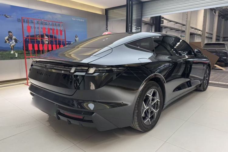 Used Lynk & Co 10 EM-P 2025 Model 120 Four-Wheel Drive Ultra Exterior 6