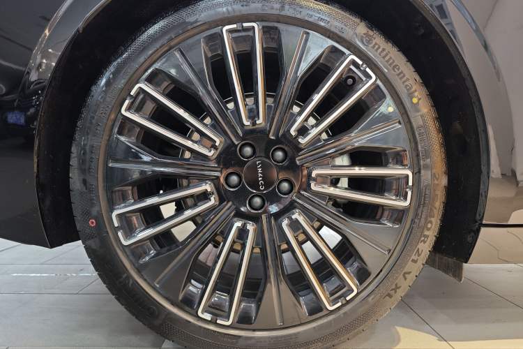 Used Lynk & Co 10 EM-P 2025 Model 240 Four-Wheel Drive Ultra Exterior 7