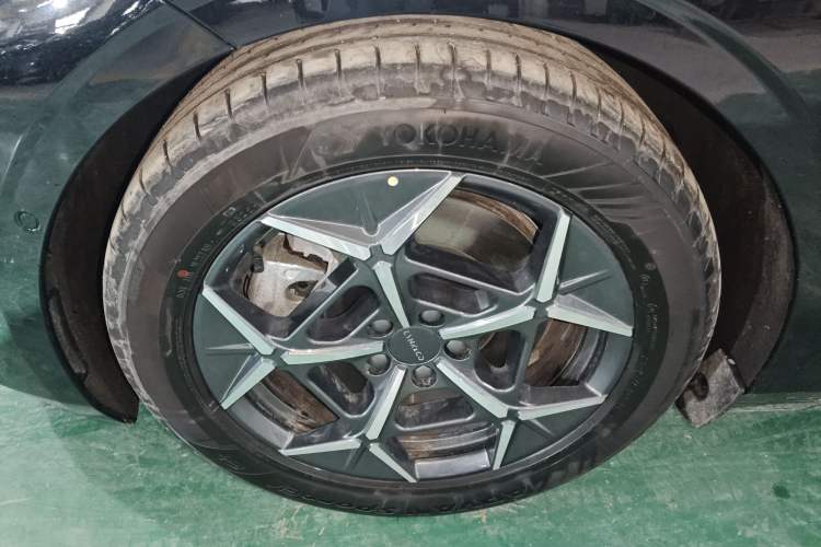 Used Lynk & Co 10 EM-P 2025 Model 240 Four-Wheel Drive Ultra Exterior 7