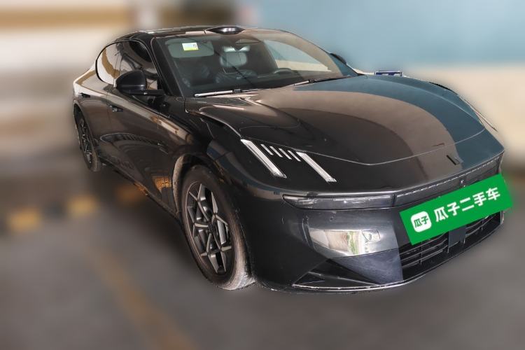 Used Lynk & Co 10 EM-P 2025 Facelifted Model 120 All-Wheel Drive Ultra Front Right 45 Deg