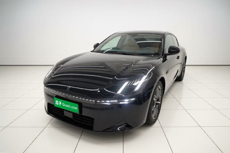 Lynk & Co 10 EM-P 2025 Model 120 Four-Wheel Drive Ultra