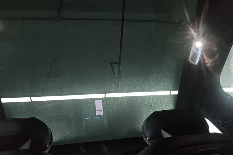 Used Lynk & Co 10 EM-P 2025 Model 120 Four-Wheel Drive Ultra Headliner