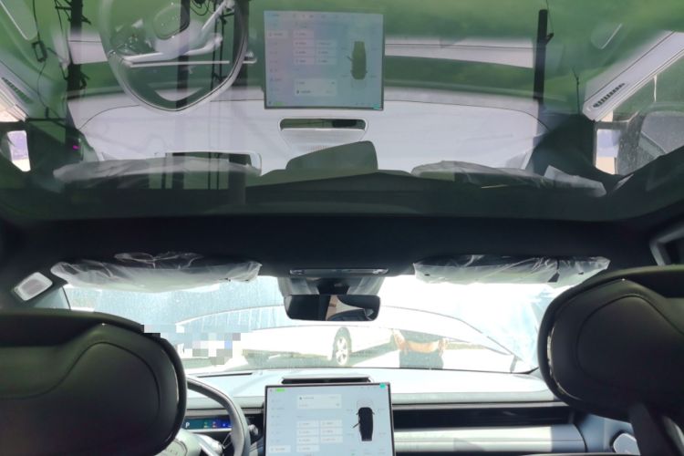 Used Lynk & Co 10 EM-P 2025 Facelifted Model 240 All-Wheel Drive Ultra Headliner
