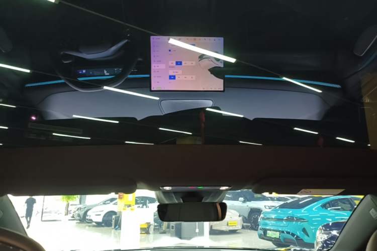 Used Lynk & Co 10 EM-P 2025 Model 120 Four-Wheel Drive Ultra Headliner