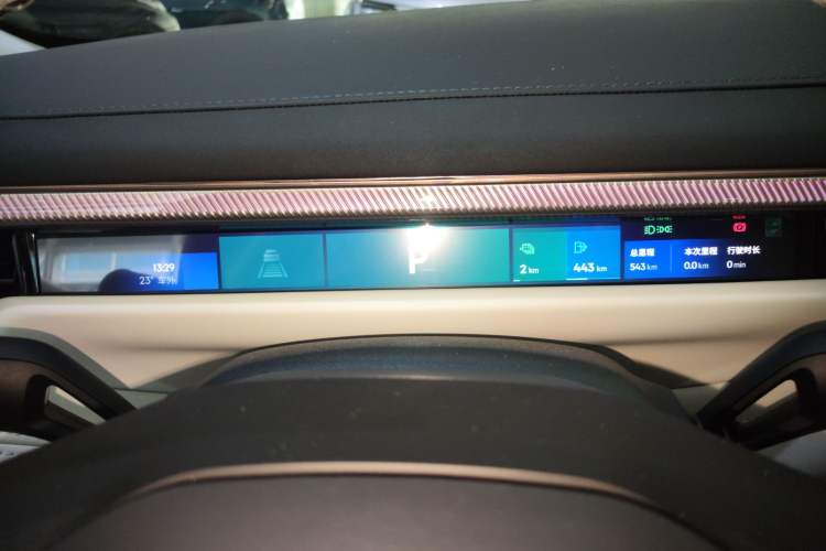 Used Lynk & Co 10 EM-P 2025 Model 120 Four-Wheel Drive Ultra Instrument Cluster