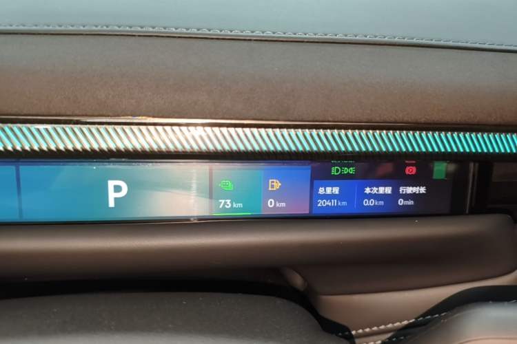 Used Lynk & Co 10 EM-P 2025 Model 120 Four-Wheel Drive Ultra Instrument Cluster