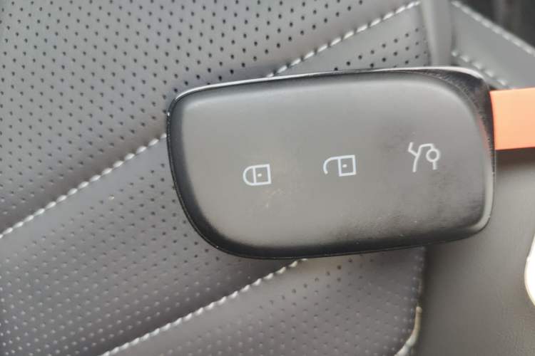 Used Lynk & Co 10 EM-P 2025 Model 120 Four-Wheel Drive Ultra Interior 1