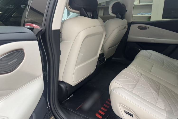 Used Lynk & Co 10 EM-P 2025 Model 120 Four-Wheel Drive Ultra Interior 2
