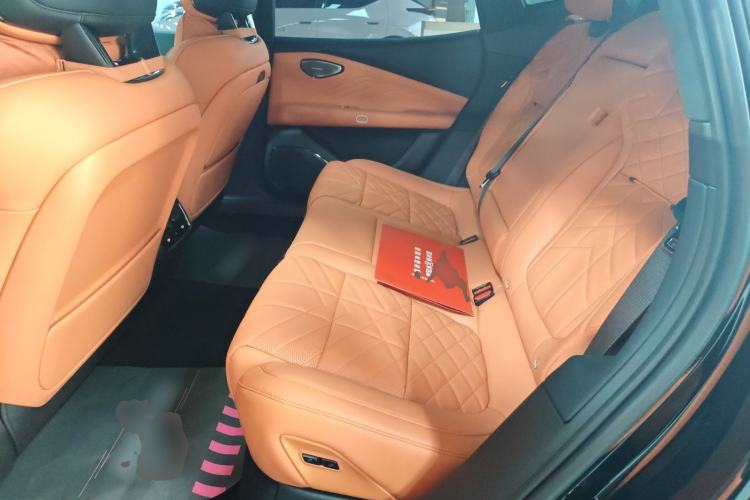 Used Lynk & Co 10 EM-P 2025 Model 120 Four-Wheel Drive Ultra Interior 4