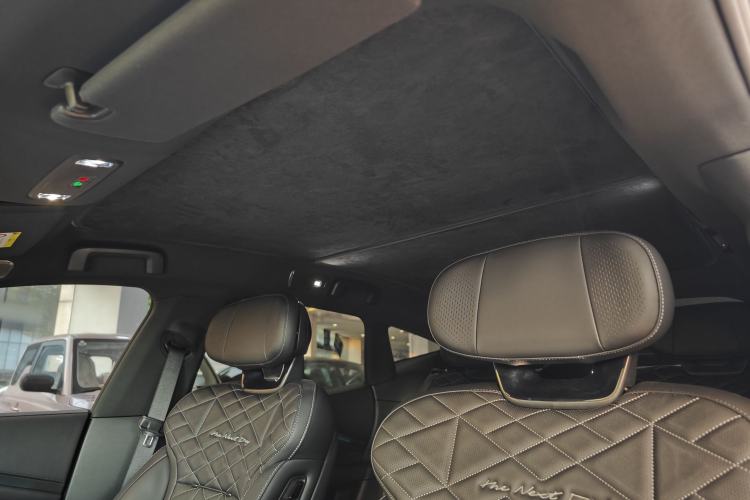 Used Lynk & Co 10 EM-P 2025 Model 240 Four-Wheel Drive Ultra Interior 5