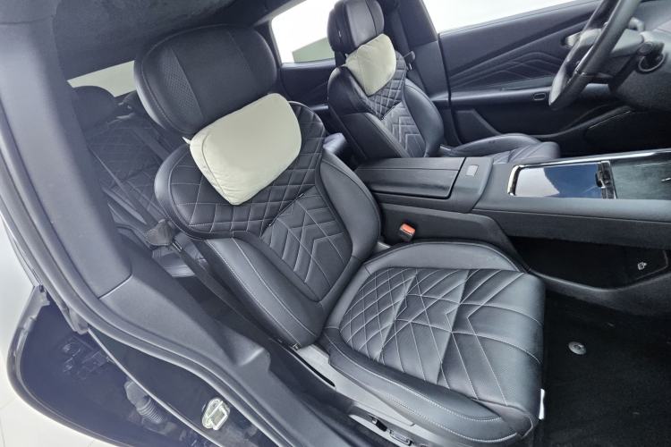 Used Lynk & Co 10 EM-P 2025 Model 120 Four-Wheel Drive Ultra Interior 9