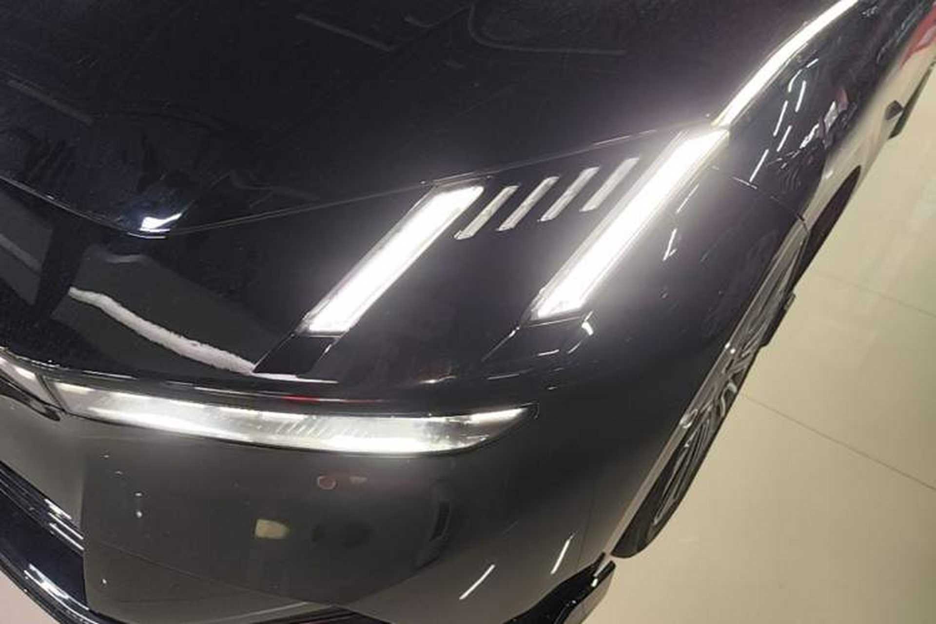 Used Lynk & Co 10 EM-P 2025 Facelifted Model 120 All-Wheel Drive Ultra Left Front Headlight