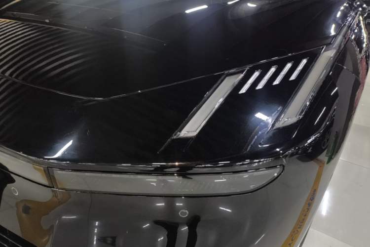 Used Lynk & Co 10 EM-P 2025 Model 120 Four-Wheel Drive Ultra Left Front Headlight