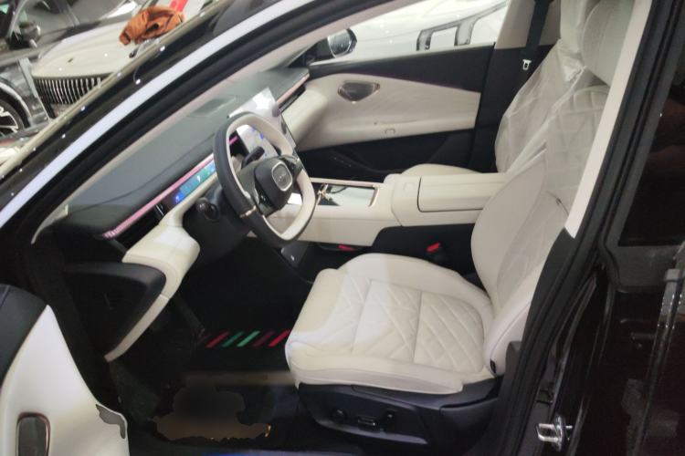 Used Lynk & Co 10 EM-P 2025 Model 120 Four-Wheel Drive Ultra Left Front Seat