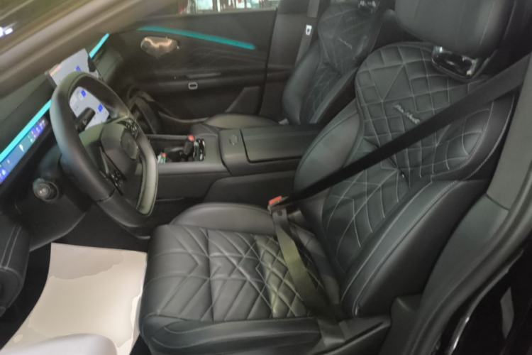 Used Lynk & Co 10 EM-P 2025 Model 120 Four-Wheel Drive Ultra Left Front Seat